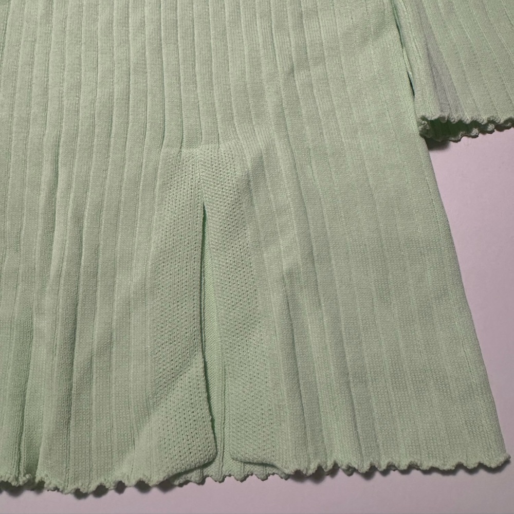 Line & Dot Light Green Long Sleeve Dress - Picture 7 of 7